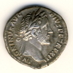 römischer Kaiser mit Kranz aus Lorbeer